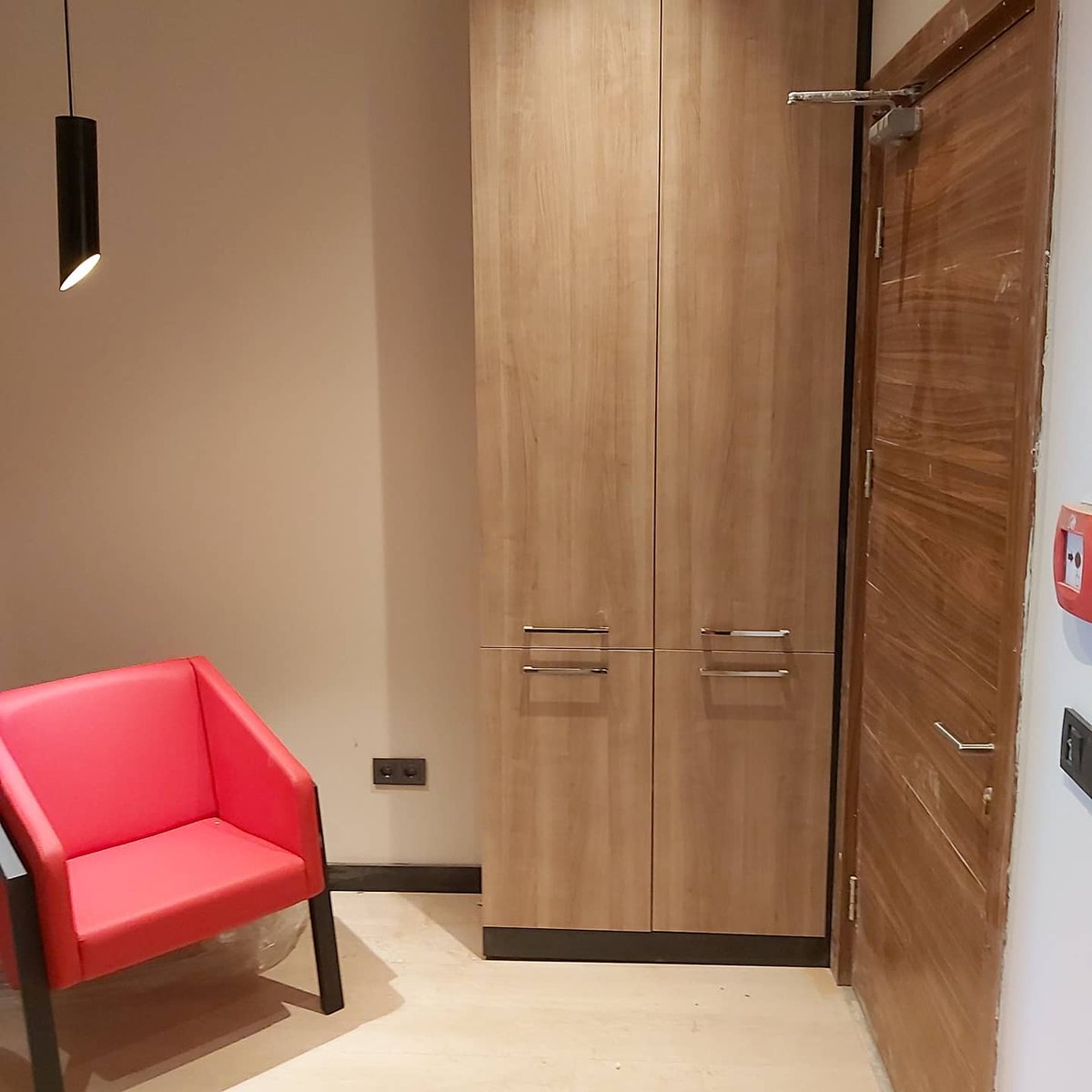 RizaBekta's tweet photo. #vaneziamegaoutlet #ofisdecoration #redagida #decoration https://t.co/RUPCbkMfLq