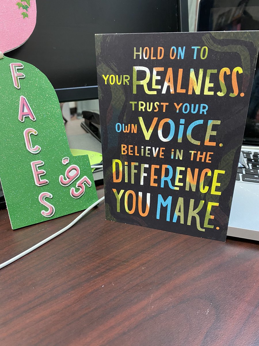 revels_theresa's tweet photo. It’s the motivation and love from my teachers for me!😊#PBISKINDNESSWEEK #FCSZONE3PBIS https://t.co/sxSC7cnu8e