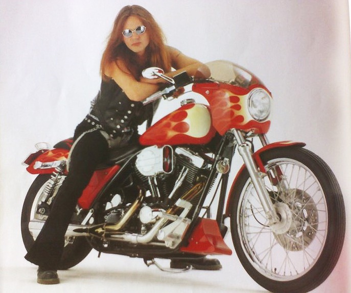 RikkiRockett's tweet photo. A little throw⬅️ to circa 1992
@harleydavidson FXR
Paint by: #perewitz @perewitz_cyclefab
#rikkirockett #poisondrummer #poison #drums #drumming #harleydavidson #harleydavidsontouring #harleyoftheday @harleyoftheday #throw⬅️ #harleydavidsonnation #harleydavidsonmotorcycles https://t.co/MvNE29a6Ui