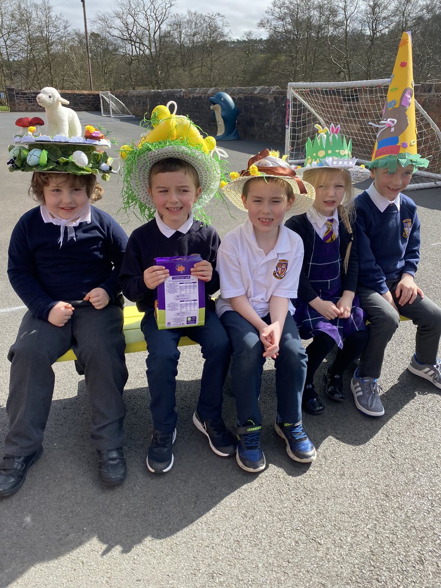 MissWeir95's tweet photo. The most amazing Easter bonnets I ever did see!! 😍🐥🤩🐰☀️🐣❤️ @EACSornPS https://t.co/AqsYkqcgWl