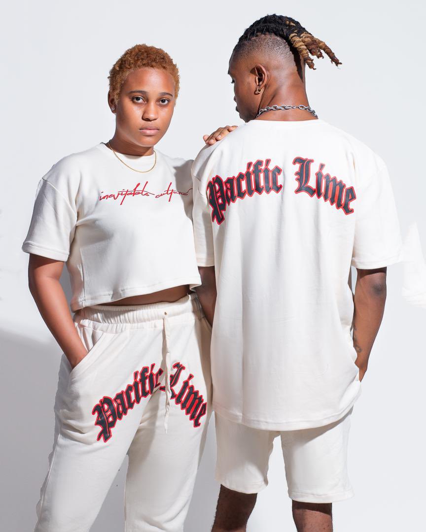 EverythingTunde's tweet photo. GIVEAWAY! GIVEAWAY!! GIVEAWAY!!!

Follow @PacificlimeHQ1 and @melotreaah for a chance to win an outfit from #PacificLimeHq and free ticket to the party launch this Saturday. You get to meet the likes of Buju , Alpha p , DNA twins , Ehiz

Drop a screenshot for proof!! https://t.co/BNwwbcpXOV
