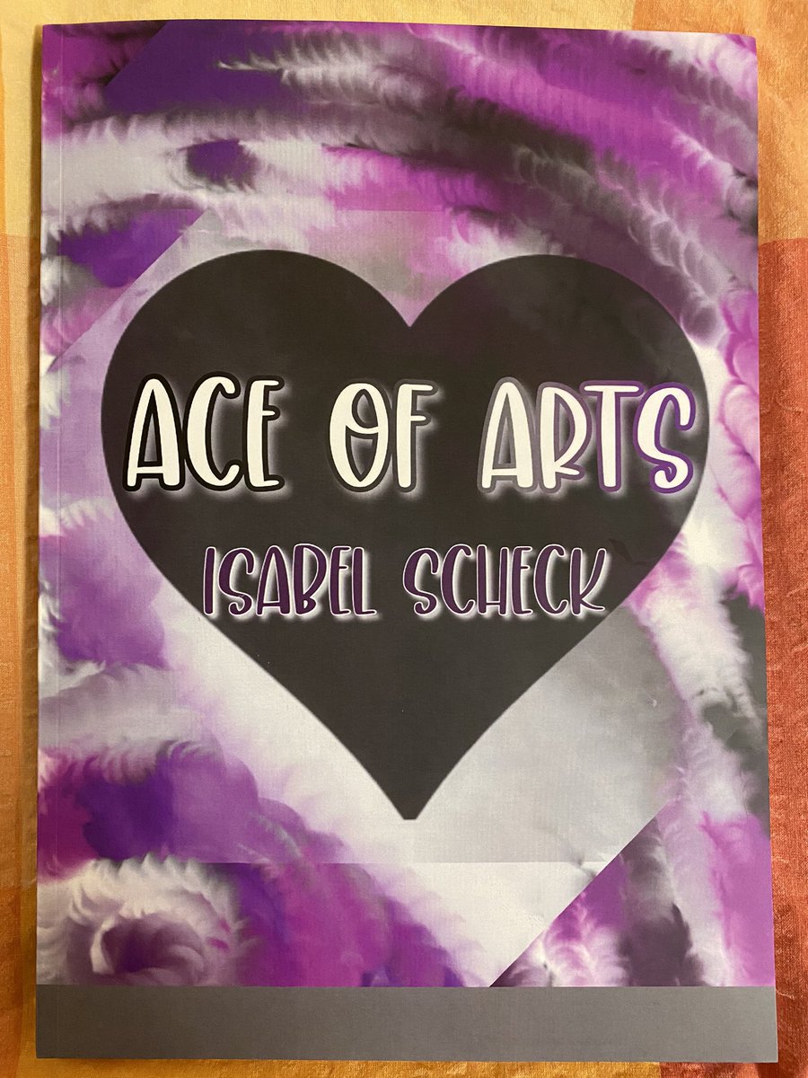 IzzyS97's tweet photo. I self-published an art book “Ace of Arts” containing 160 of my art pieces! Here are some samples! Please consider having a look and retweeting 🥰

Here’s the link: https://t.co/w3Y4XAHYgE 

{#asexual #aromantic #aspec #acespec #aroace #LGBTQ #lgbtqia #myart #digitalart #drawing} https://t.co/X5MHeCVktM