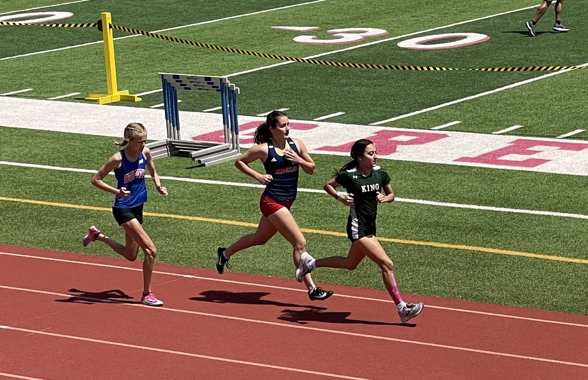 mustang4025's tweet photo. What a beautiful day at District Track Meet. #MustangTrack 🔥 🔥 #BringingHomeTheHardware https://t.co/NT7Hmnh8Ii