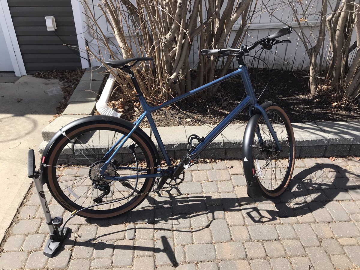 WesternOverlord's tweet photo. @rdpl @30daysofbiking @bikereddeer #30DaysOfBiking #BeRDPL
Getting pumped up! https://t.co/t0865tVsn6