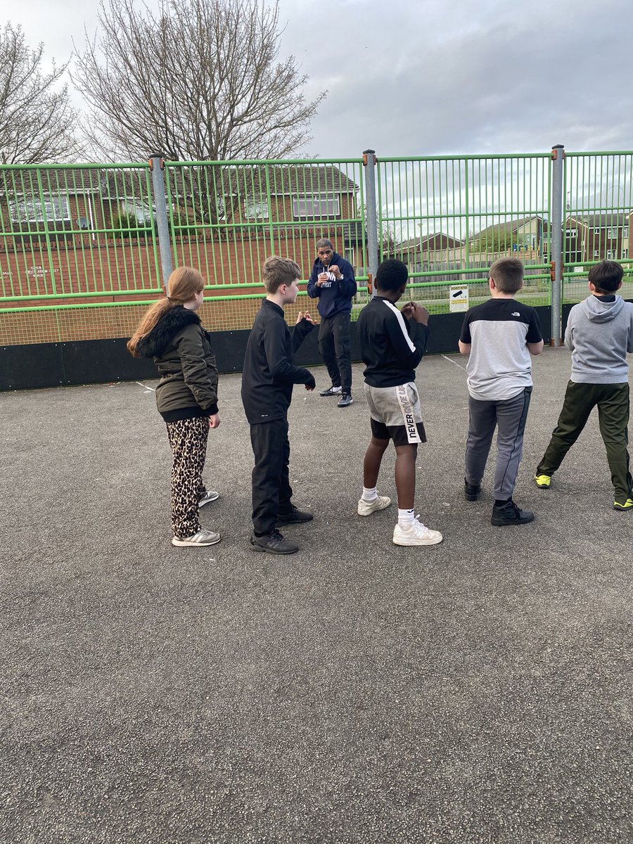 WayneElcock's tweet photo. Another long but enjoyable day and feel grateful to be back out on the road coaching boxing and giving back to the kids in schools a youth club and finishing off out in the community through @BoxClever2 in partnership with Lichfield Councils sports program 🥊 https://t.co/y9a3PEDG8k