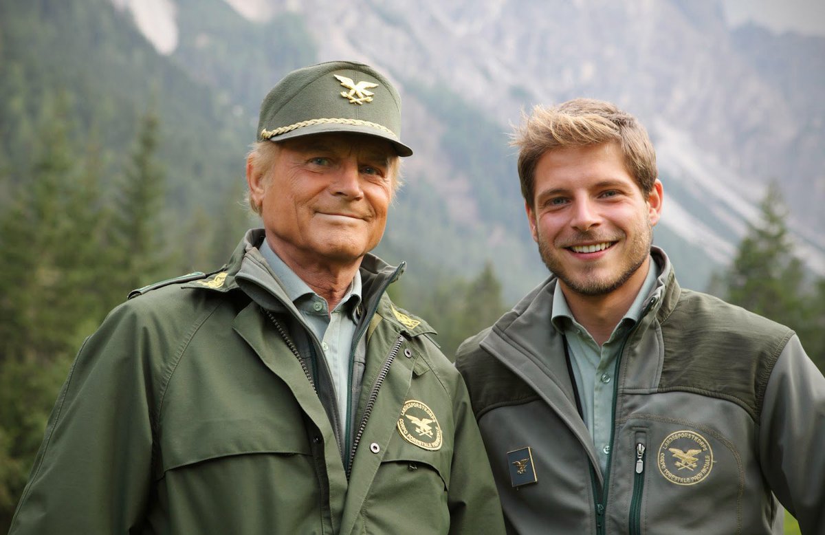 Dopo il ritorno di Giusy Buscemi, attendiamo una reunion anche con loro

#UnPassoDalCielo6 #UPDC6