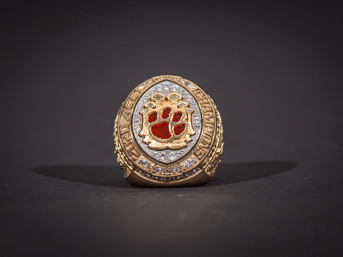 RhodesGrad's tweet image. Look at that bling! 😎 We're proud to have had the opportunity to work with @ClemsonFB on their newest ACC Championship rings!