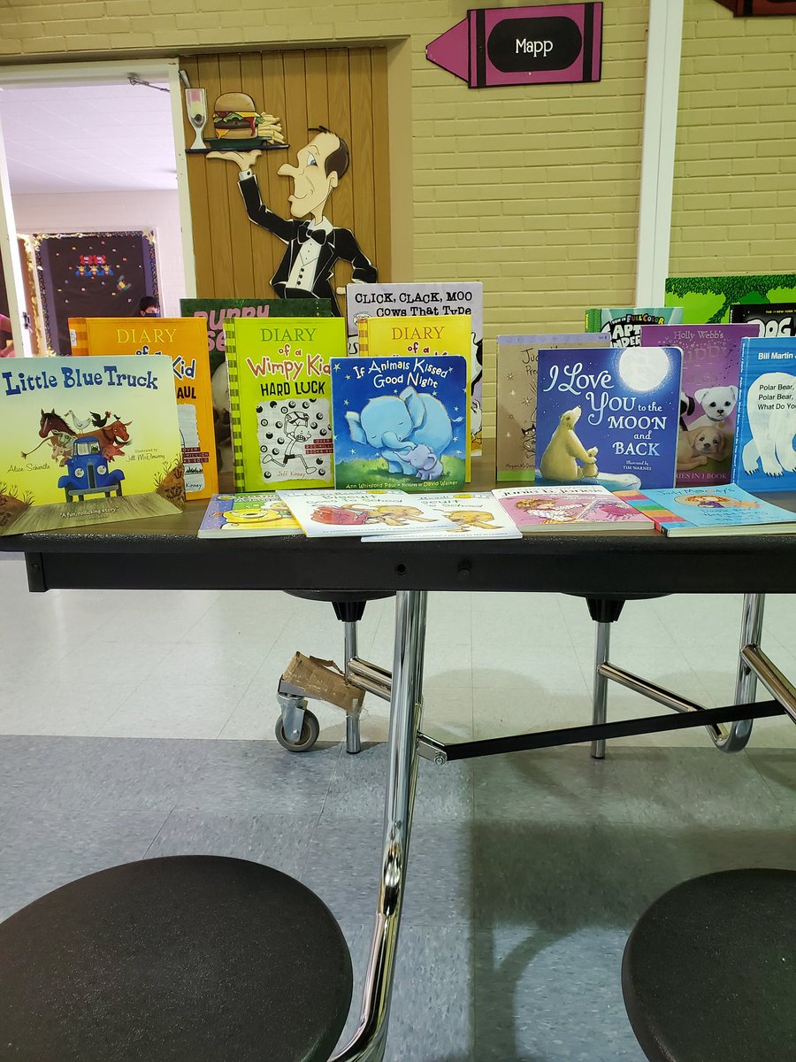 Tgalprin1's tweet photo. Thank you @Stacy_gjohnson and #Odessa Symphony Guild for donating boxes of books for our students. @ZavalaMagnet #zavalarocks #readingrocks https://t.co/VE4bge1KBr
