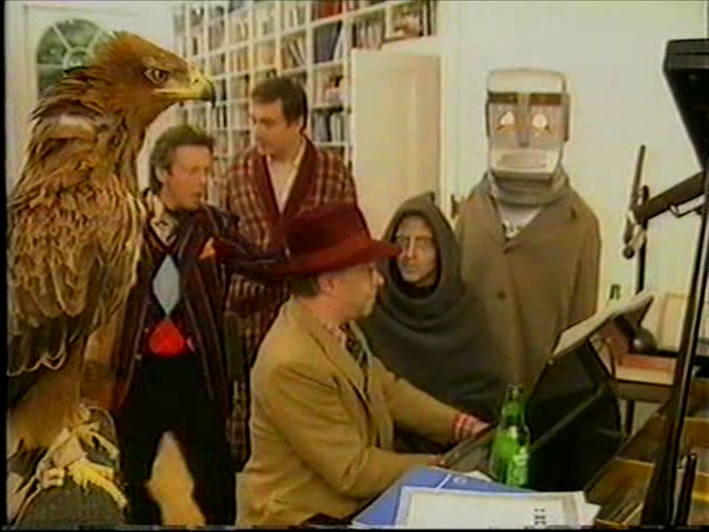 OOCDouglasAdams's tweet photo. An account dedicated to OOC moments/appreciation of the works of #DouglasAdams, including shows, books, radio series, etc. that he created/wrote for. May include stuff based upon his work (adaptations and sequels to his work by other people).
Submissions are open in DMs. https://t.co/pfP0IkoUW7