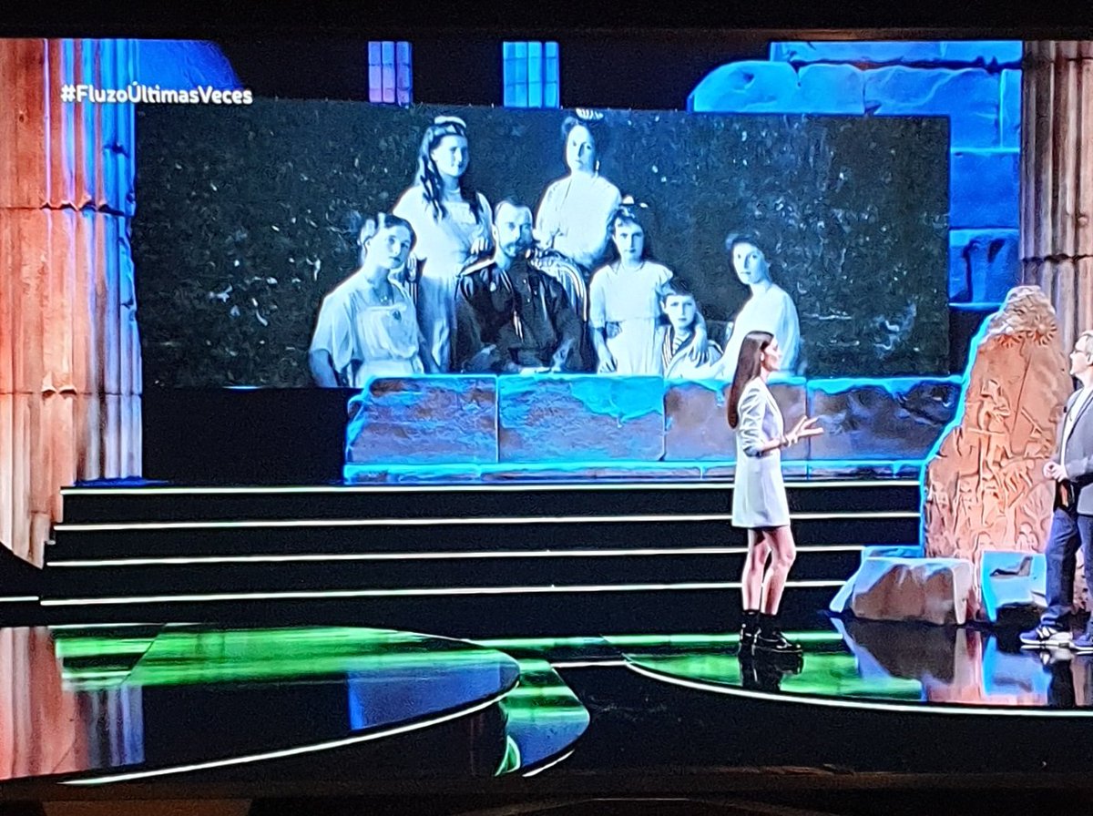 EspidoFreire's tweet photo. #CarmenGuillén habla de uno de mis temas predilectos: #Anastasia, los #Romanov, #AnnaAnderson y el bulo de su supervivencia tras la tragedia de la casa Ipatiev. Te echaremos de menos, Carmen 😭.  #FluzoÚltimasVeces. #LlamadmeAlejandra. https://t.co/JhyhwtUjLN