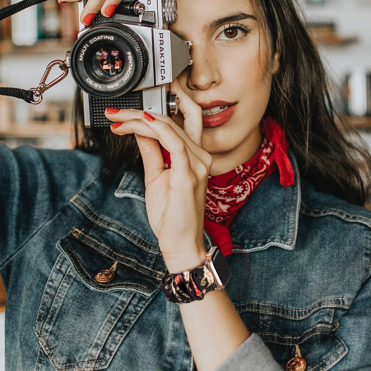 PrettyScrunchie's tweet image. Look at the scrunchie on the @apple watch! Looks fashionable? We are now selling worldwide in store! FREE shipping. BUY 2 GET 1 FREE!

SHOP here: prettyscrunchie.com

#worldwide #fashion #apple #ShopMyCloset #shoppingstar #uk #gifts #giftideas
