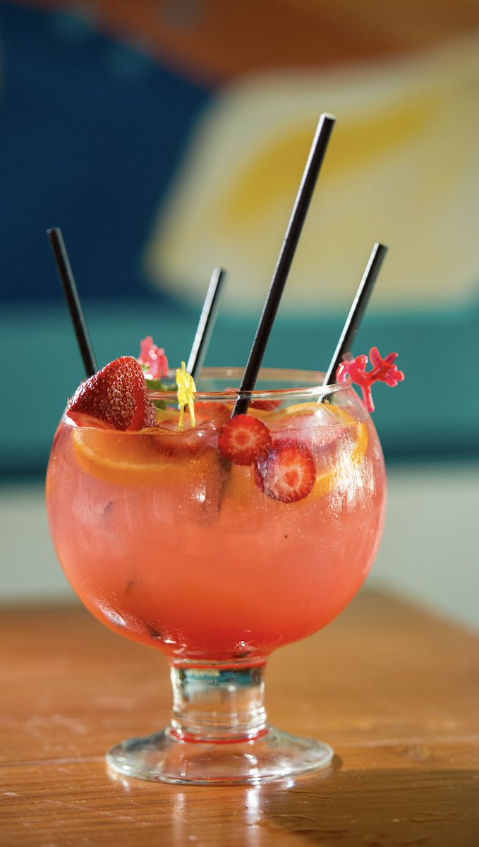 Did someone say #strawberry? Swing by our awesome patio to enjoy a craft #cocktail and make the most of this Spring weather! Open until 9PM. #HelloDOCO <a href="/docosacramento/">Downtown Commons</a>