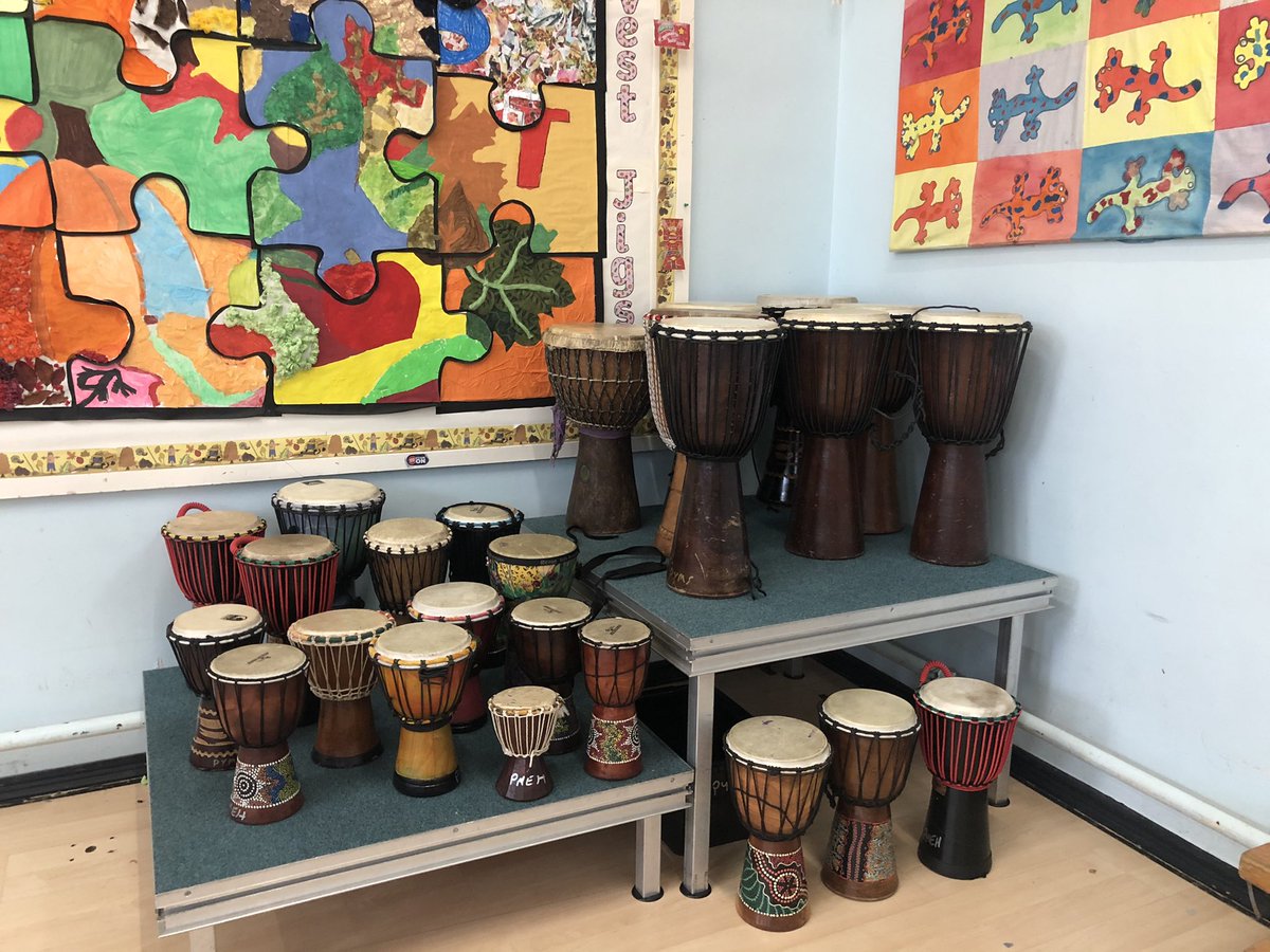 Hannah Kett tweet media