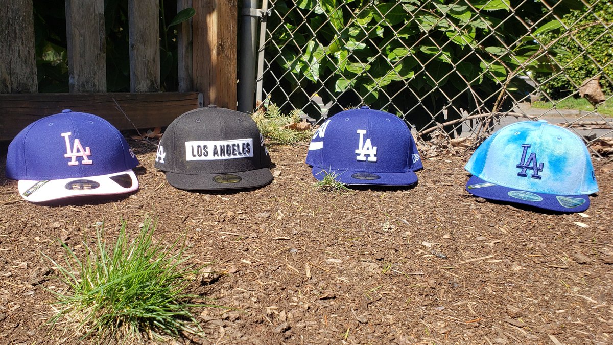 picklesbaseball's tweet image. Dodger fans! We are giving away 4 very questionable new era caps today. If this post gets 100 retweets we will select 1 winner to give all the hats to! #OpeningDayGiveaway #Dodgers  #GetPickled🥒⚾️