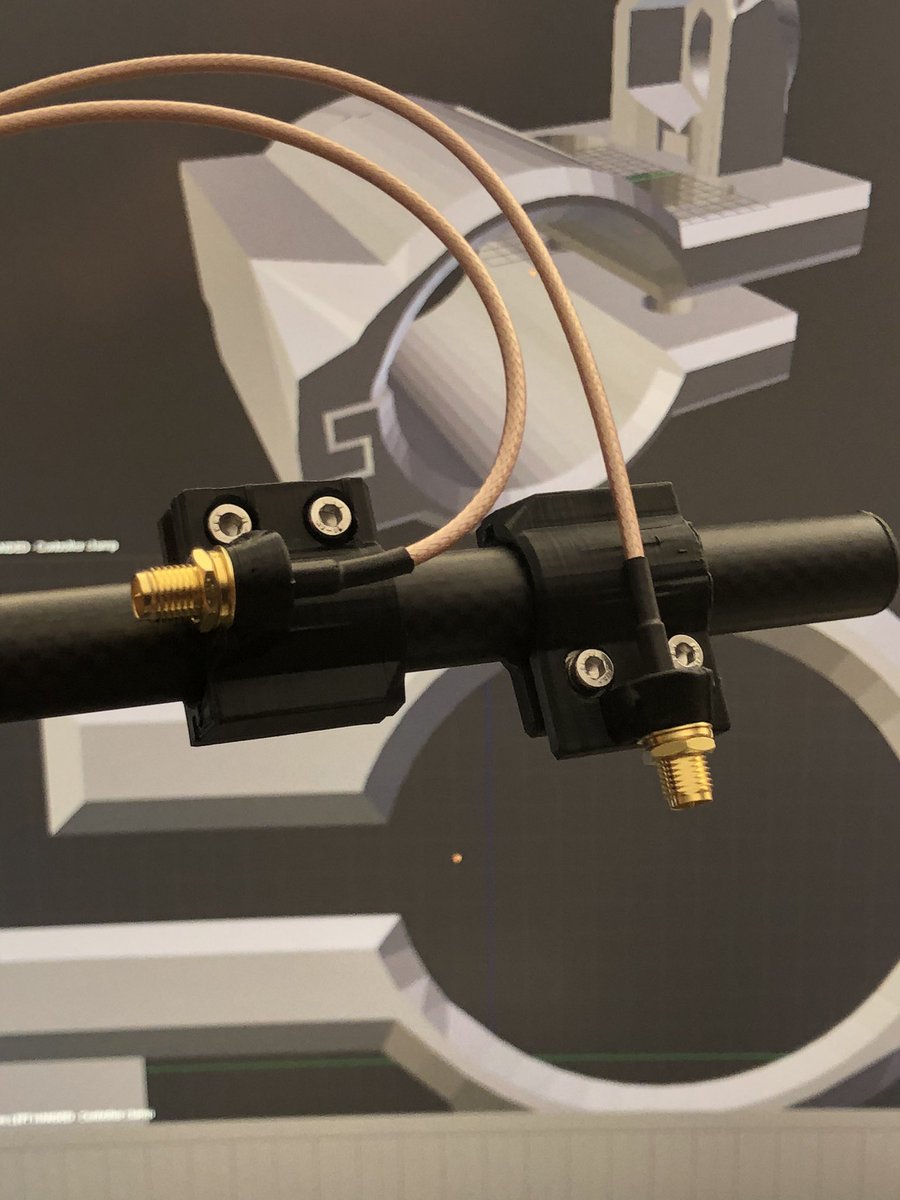 yelbihs's tweet photo. 3D printed 15mm SMA antenna mount! Frankenstein’d two existing designs (clamp + SMA) then made improvements and made it into two halves that interlock.
I’m so proud! 🥲 #movipro #freeflysystems #altax @Hollyland_Tech https://t.co/w3XIDtyFUc