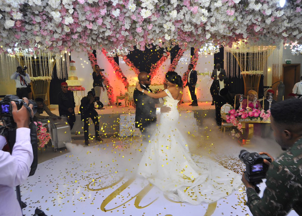 EventGlamours's tweet photo. Oh Baby girl I want your love o
#PastEvent #EventDiary #eventglamours #events #wedding #love #olamide #Jayz #zidane #haland #EndSARS https://t.co/sT0AXFKDJZ