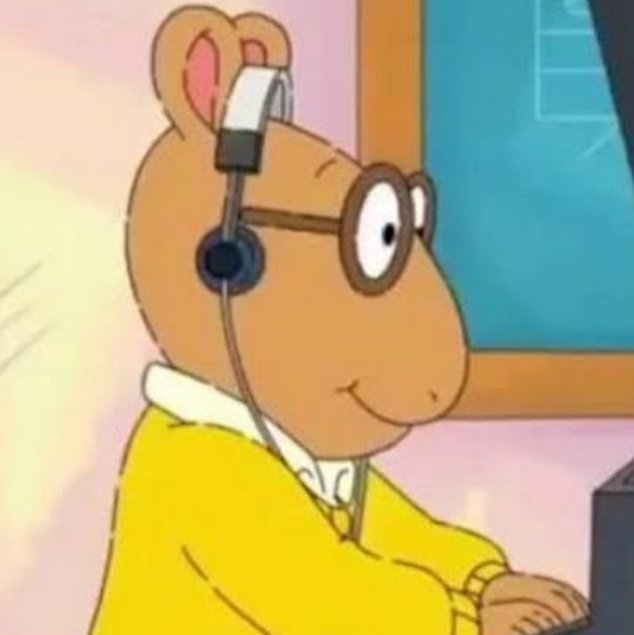 mrspxrtridge's tweet image. - Arthur?
*acende cigarro*
- não escuto esse nome à anos..
*solta a fumaçinha do cigarro*