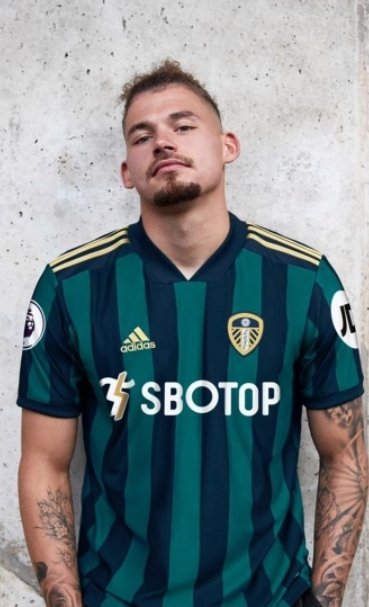 🔥 EASTER GIVEAWAY 🔥

To celebrate hitting 12k subscribers we are giving the #LUFC away strip to one of you, FOR FREE! 

To enter:

🔄 Retweet this tweet
📽 Like and subscribe 
📸 Send a screenshot of liking our LATEST video and being SUBSCRIBED 👇

oneleedsfanchannel@gmail.com