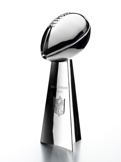 LexDiamonds7's tweet photo. 4 weeks from tonight, the #ReturnToGreatness journey continues...hopefully, leading to the ultimate prize!!! #FinsUp 🐬🐬 #InGrierWeTrust #InFloWeTrust #2021NFLDraft #VinceLombardiTrophy https://t.co/Vw2vVnMa6W