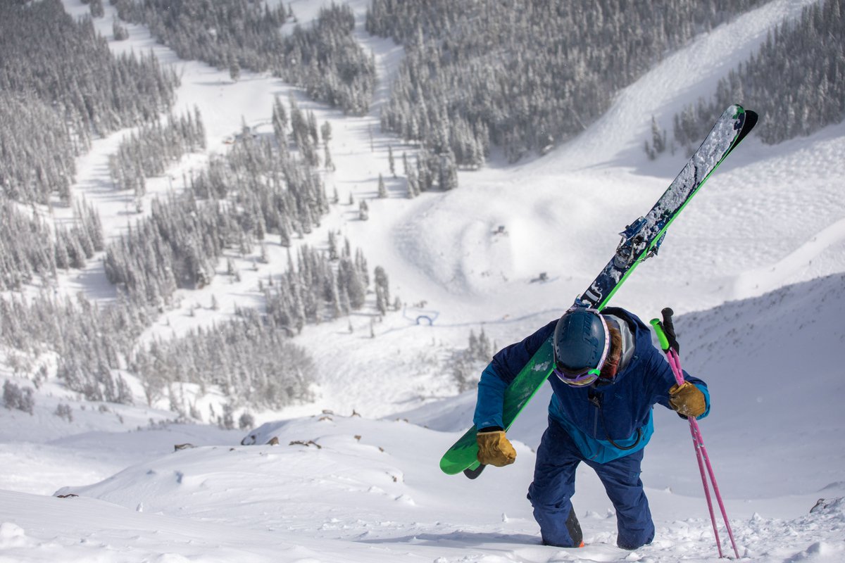 bigskyresort's tweet photo. Throwing it back to last week when the @IFSAfreeriders &amp; #FWQ 2* &amp; 4* athletes were hucking it off the Big Sky steeps. Congrats to all the participants &amp; winners. 

Results: https://t.co/D3PETxSmsI
Photo: KG Content https://t.co/GaIZH4aOiE