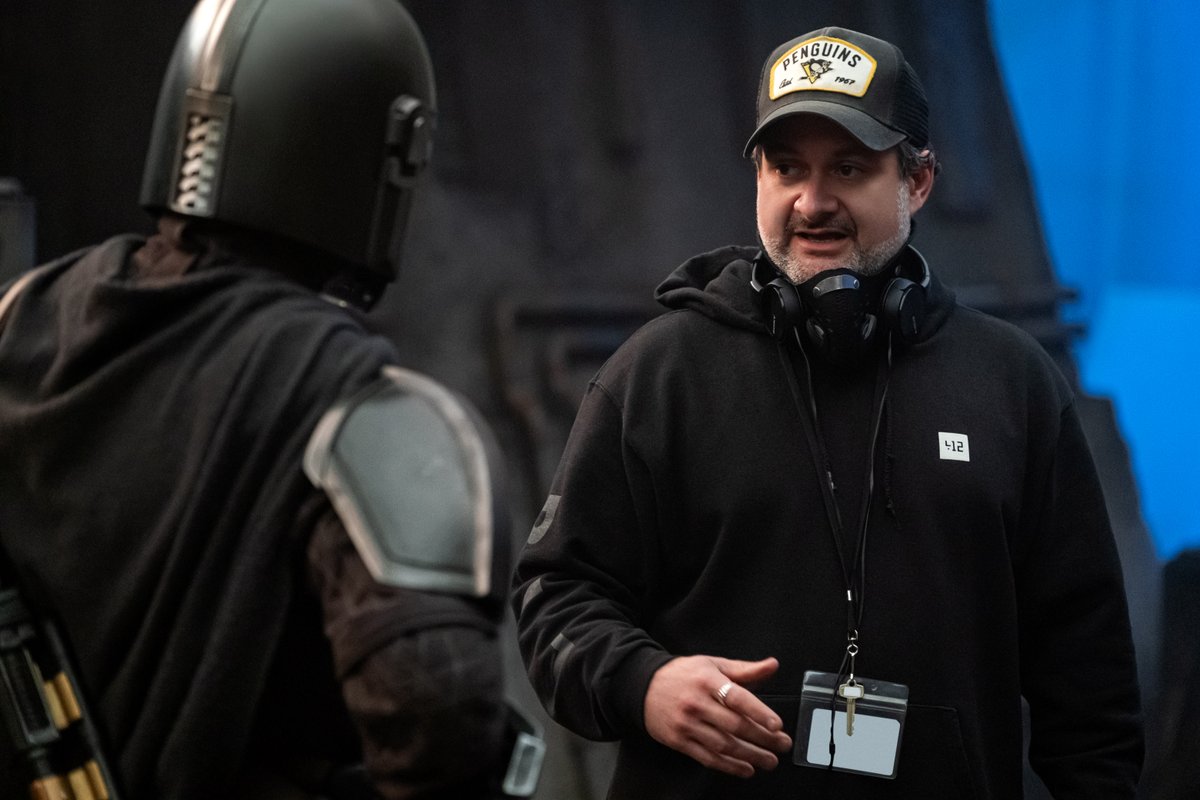 If you watch one video today, make it this one – A fresh look behind the <a href="/ILMStageCraft/">ILM StageCraft</a> #virtualproduction technology as used on #TheMandalorian season 2. bit.ly/3mdwgzf #vfx