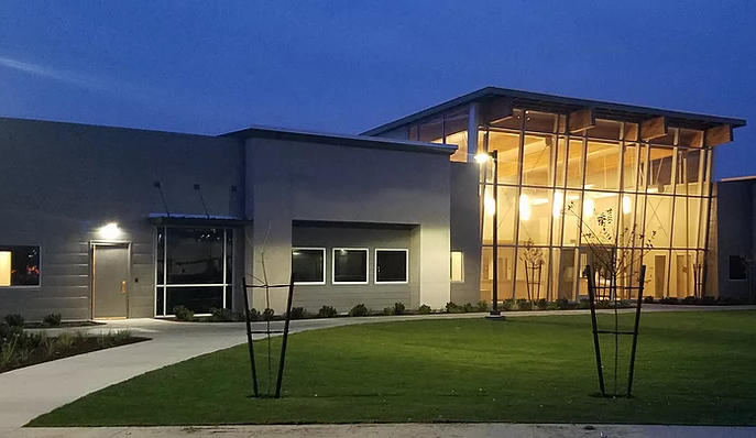 CACDFI's tweet photo. Livingston and Merced County are home to many agricultural workers who provide #essentialwork but earn low wages. @RCACorg provided a facility loan to Livingston Health, a nonprofit health center that provides care regardless of ability to pay. #supportSB625 #KeepCDFIsStrong https://t.co/SThCmtDx31