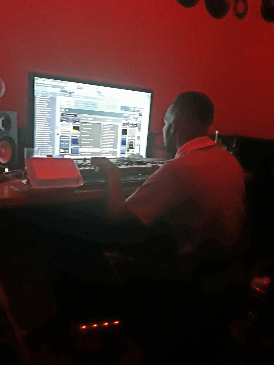 ToxicTony_ZA's tweet photo. The work never stops.
๐ Studio
#BulletMob https://t.co/76UU3wAn3R