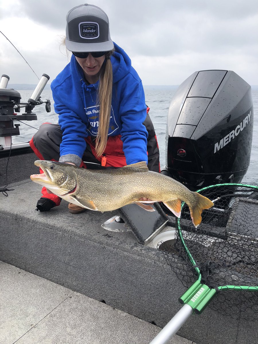 FishingDawson's tweet photo. Nice to be back out on the big water chasing Lake Ontario’s native Lake Trout. Hot rig on the weekend was a @GibbsDelta Cowichan rig run in tandem with a @ReelColdFront #Twinkie spin and glow on the deep rigger 🎣🤙 #wefishhere #islanderprecisionreels #lakeontario #laketrout https://t.co/TUZYht6NvE