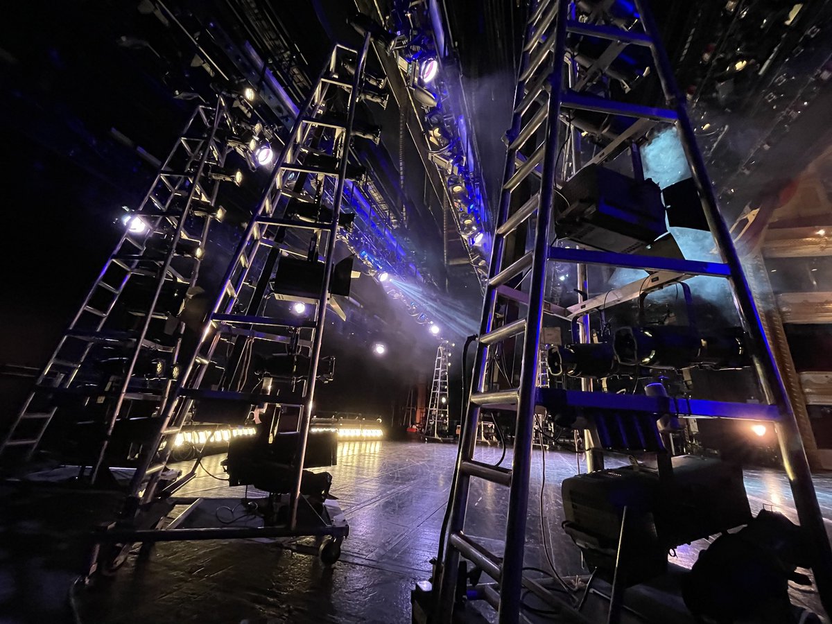 Edward Armitage tweet media