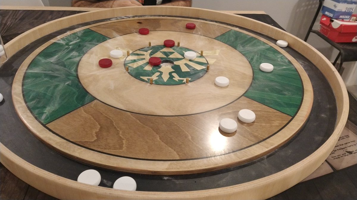DoctorRuin's tweet photo. Sesión lúdica Jueves Santo #boardgame #lewis #crokinole #potionexplosion #flickemup https://t.co/YwGW980jSv