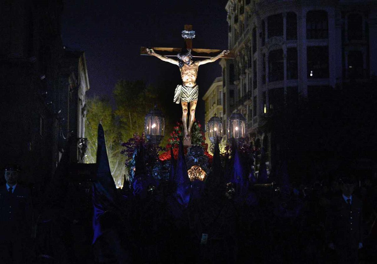 No hay noche más bonita al año en Murcia.
#SemanaSantaMurcia
#CorazónNazareno