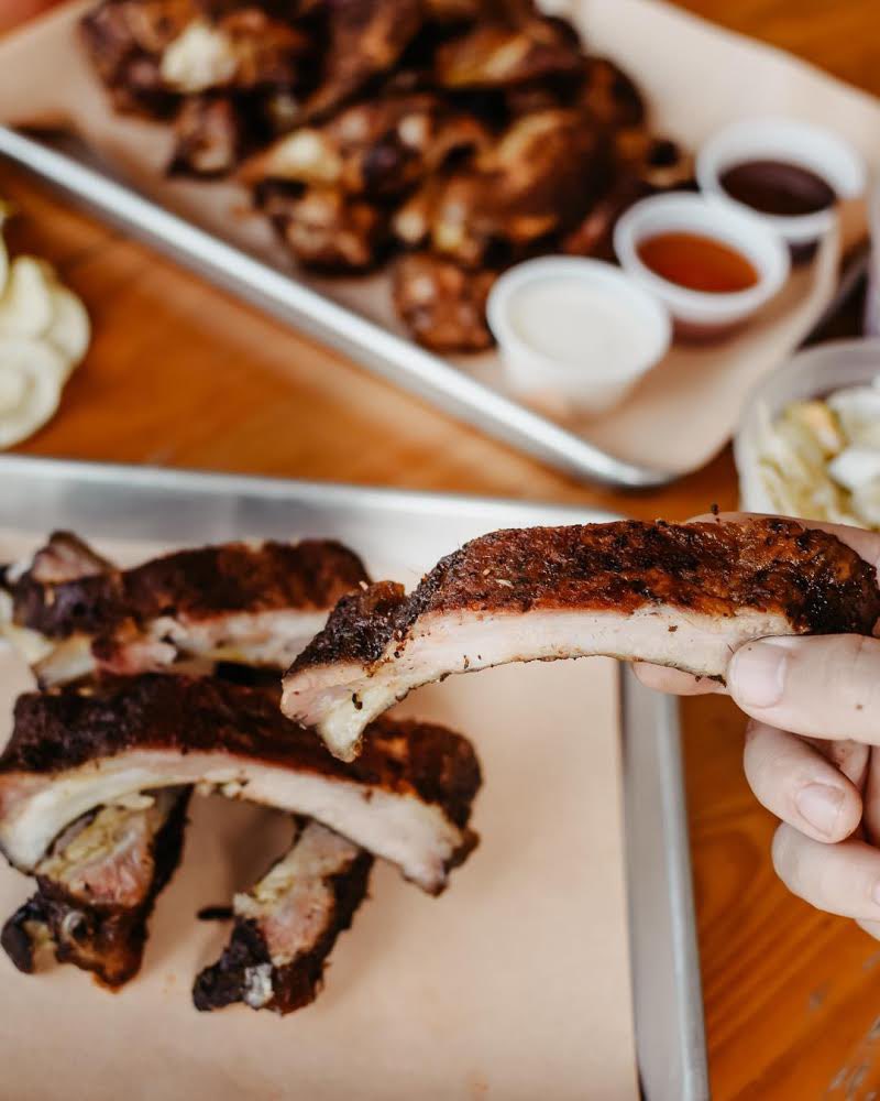 StonesThrowBrew's tweet photo. It’s a full #beerandbarbecue weekend with @countporkulabbq! Catch them tomorrow at #StonesThrowStifftStation from 5-8, then head out to The Railyard Saturday for a hog roast and #stonesthrowbeer tap takeover! https://t.co/2b8dSbtMn2
