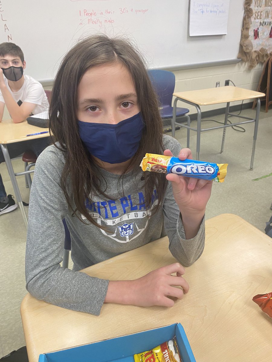 AndreaATimR6's tweet photo. These students correctly identifies what country our mystery @SnackCrate_Help was from to get to sample the snacks! #Sweden #SnackCrate @WPMiddle #geography #MakingHistoryin401 https://t.co/7SqfI4Owvp