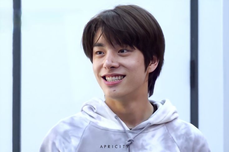 whysunghoon's tweet photo. if he stops smiling then my heart will stop beating
#JAKE #ENHYPEN #enhypenjake #jakeenhypen #kpop #Smile #JAEYUN #simjaeyun #jaeyunsim #jakesim #simjake #jakesmile https://t.co/8kSYt90TIp