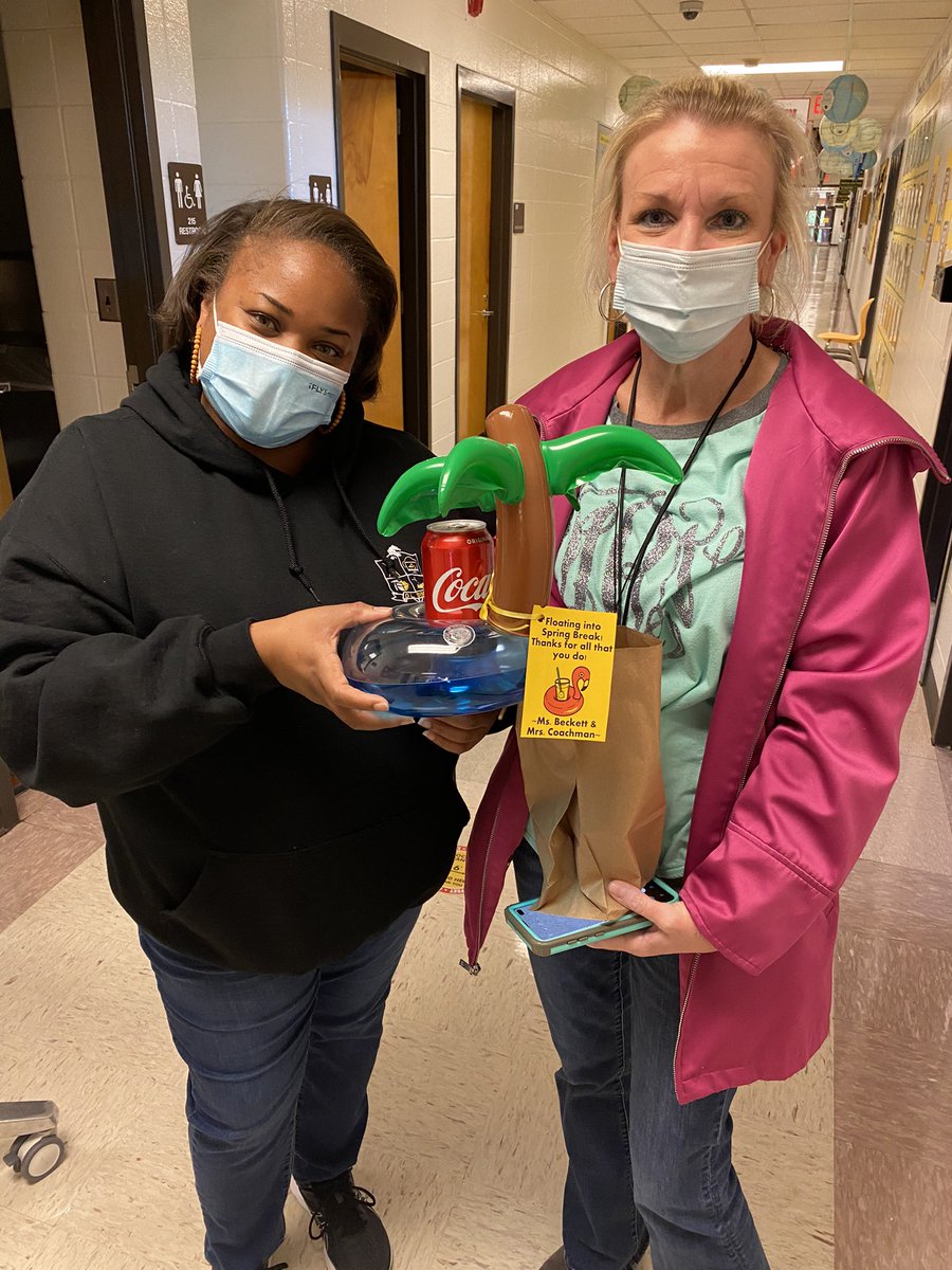 heidi_coachman's tweet photo. Today Ms. Beckett and I celebrated our hard-working teachers and their Star data. Have a safe, relaxing Spring Break, SES family!!! ❤️@BeckettShavon @dl_sims https://t.co/Bu59ZMDxnZ