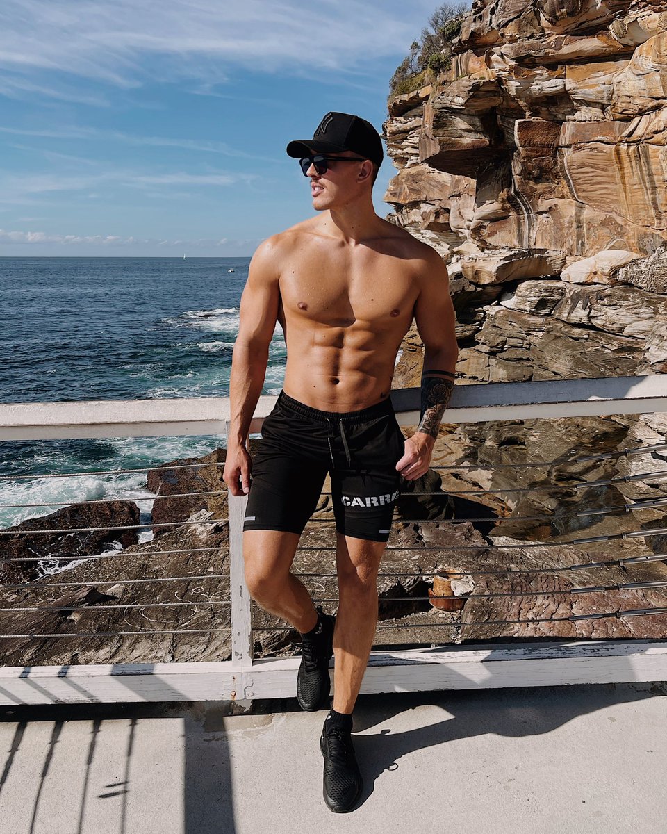 jj_aussie's tweet photo. long weekend starts now https://t.co/LPSCT0BVgU