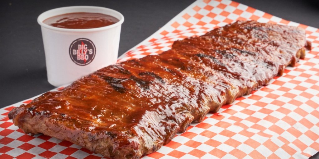 bigbillysvegas's tweet photo. Get an order of our #tasty #smoked #chicken #wings for free when you order a full #rack of #ribs using promo code FREEWINGS! Order now! #Vegas #BBQ #BigBillys https://t.co/LzmTf6IMYL