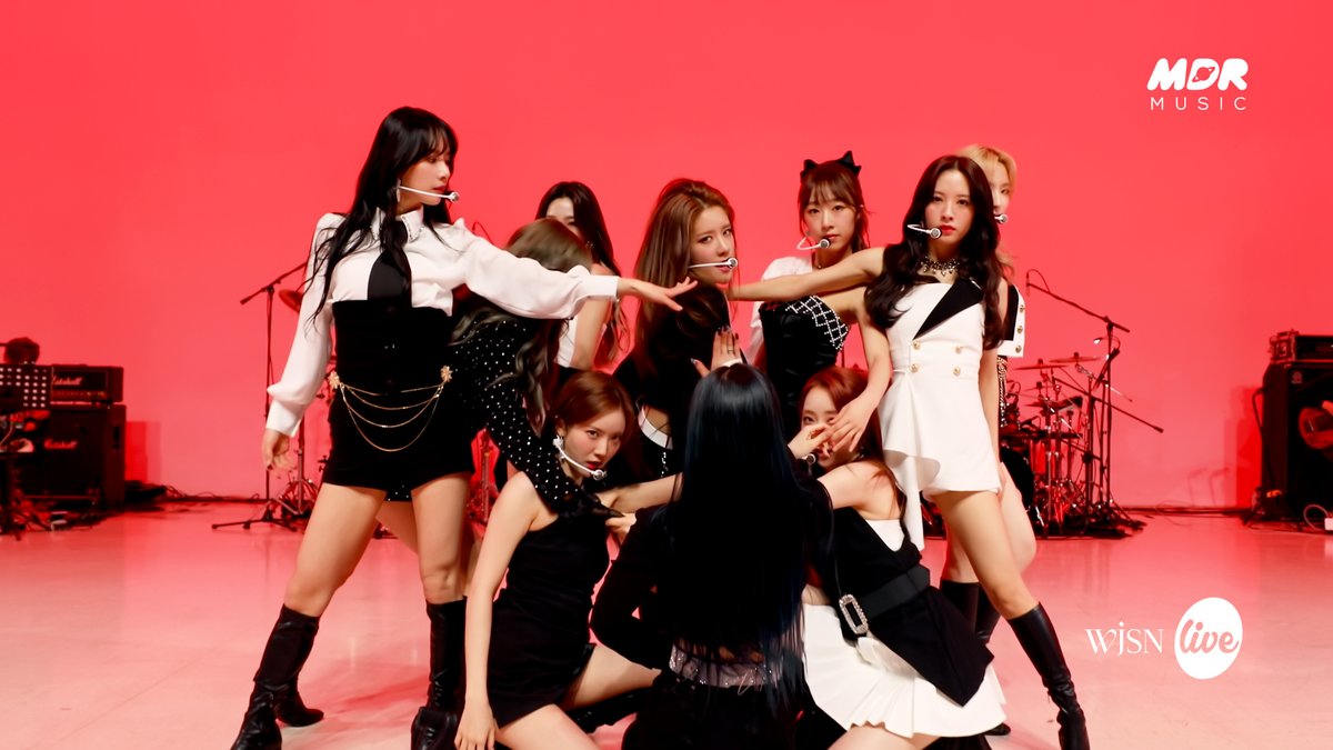itsLIVEofficial's tweet photo. [#Preview 02]
무대하는 #우주소녀 멋진 거 나만 알 수 없지....!😍
#우주소녀의 #잇츠라이브 미리보기 한번 더 풉니다!!!
밴드 사운드에 칼군무 추면 을매나 멋있게요~~
잠시 후 5시에 만나요~💜 https://t.co/3CrAuRf26G