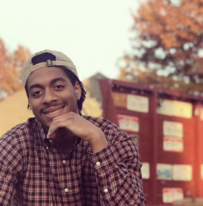 Tdot2x's tweet photo. My bag brother I love you and forever will be grateful to have your presence and precious time in my life... I been sitting here the last 2 days wondering why you? You got the most beautiful soul Brodie you wanted the best for everyone you meet in life.. I love you ❤️ 🎒 #BagWay https://t.co/B1lUyvvFAI
