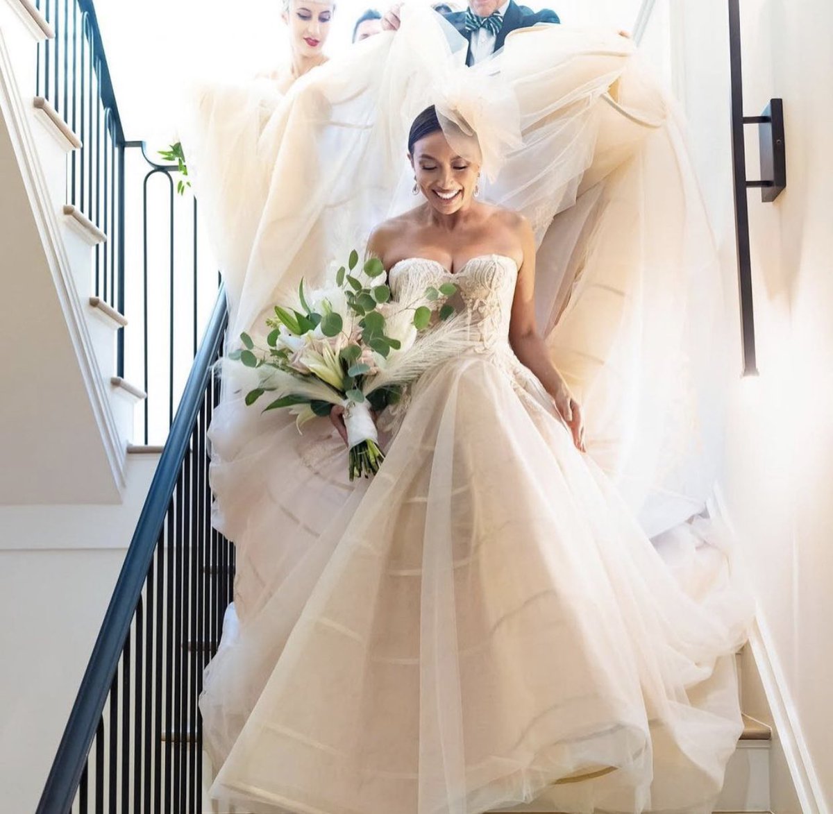 LL_Weddings's tweet photo. Mai fam! Jeannie Mai and Jeezy are officially married! Congratulations  to the beautiful couple on tying the knot!!💕  #wedding #weddinginspiration #weddingday #weddingdress  #memories #love #happiness #forever #happy #couple #goals #flowers #weddingbouquet  #married https://t.co/UYWSY1vGxD
