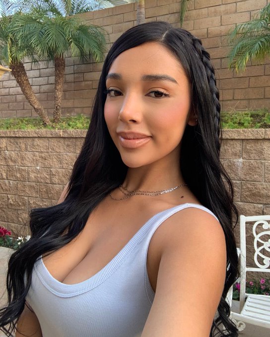 you don&rsquo;t meet angels often 🌧 https://t.co/MB3QtWu7ff