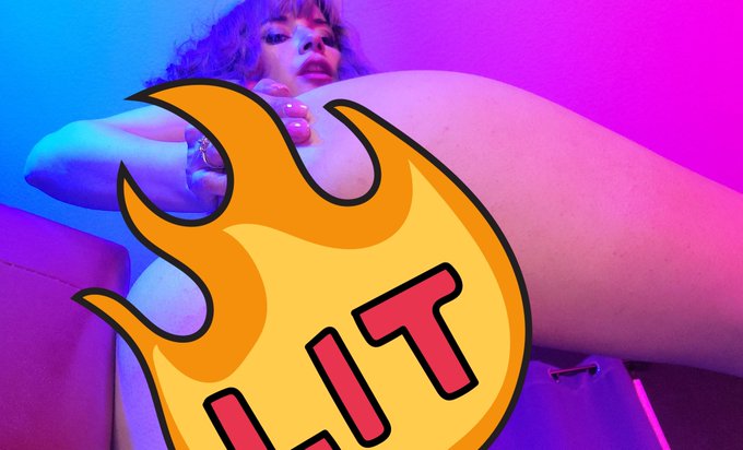 Don't forget to check out my onlyfans 😜  https://t.co/eZW3Xfyn4h https://t.co/fTbddM3iw0<a href="/tag/cammodel"class="tags"><span>#cammodel</span></a><a href="/tag/cam4"class="tags"><span>#cam4</span></a><a href="/tag/cosplaygirl"class="tags"><span>#cosplaygirl</span></a>