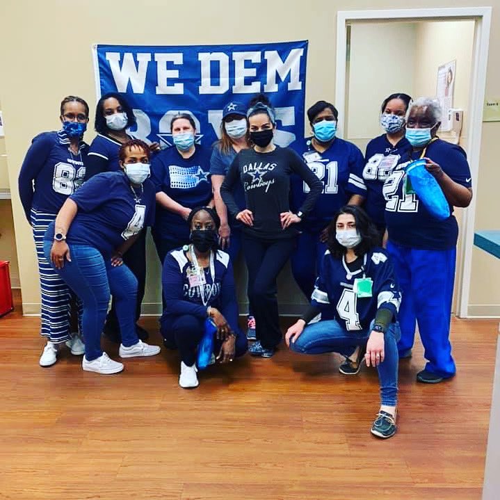Riverside_obgyn's tweet photo. Per Melanie Petrakos: “ Best day of the week! DALLAS COWBOYS DAY!! And yes, I was ABSOLUTELY being extra and also, yes, I had a midday wardrobe change 🤷‍♀️😂😂🤣🤣 #82sWifey #bigD #wedemboys #brentwoodob #mypeople #peepmyshoes”
#obgyntwitter https://t.co/p2L9jr7R5Y