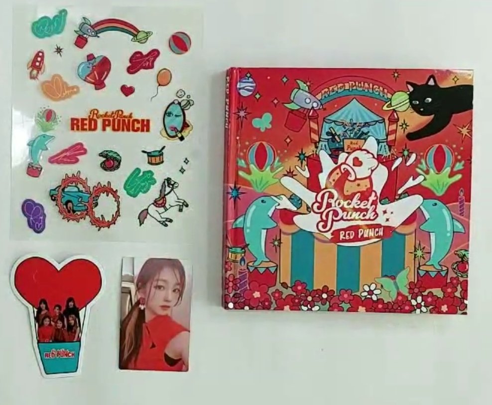 Ravioli_twt's tweet photo. ㅤㅤ⠀💿 R α v ı ⃕ ⋆≿ 𝚞𝚙 ⁞↟ 𝚍𝚊𝚝𝚎 🎧
Hoy llegaron paquetes a esta casita y entre ellos los regalitos de #ROCKETSTREAM y pues claro que mientras abríamos disfrutábamos de #RCPC_BOUNCY que es la favorita de todos. https://t.co/jEuAdVBixo