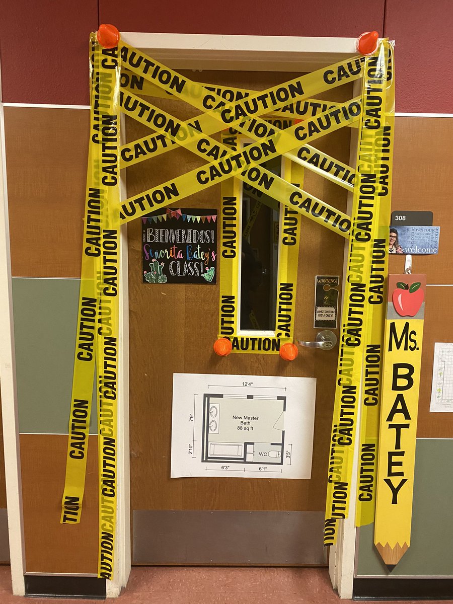 Abbey_Batey's tweet photo. We had a fun day constructing a floor plan! All about that area and perimeter! #mesJoy #mathISfun #engagement @jensmith207 @NicoleG_MES @EmilyLoftin4 @SSchneiderCISD https://t.co/hKA8qwY8aE