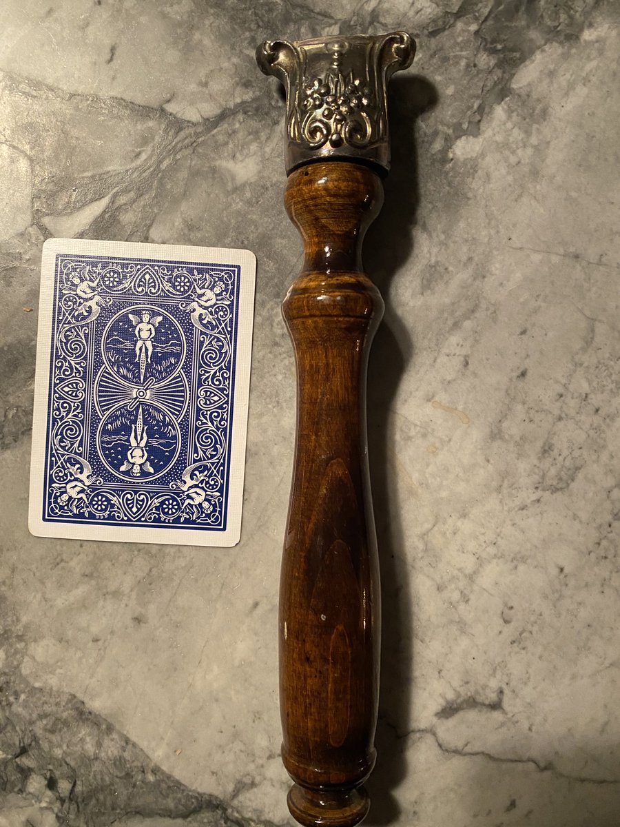 davelindstrom's tweet photo. Anyone know what I found at an estate sale? Google and Pinterest do not. Fairly heavy. Thanks! https://t.co/5dmXS0Kd7U