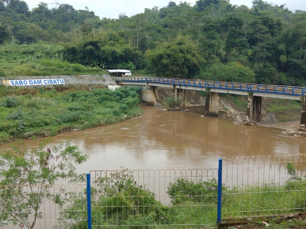NazSubardjo's tweet photo. Ngeri tdk ada yg peduli https://t.co/JKdjrkjEgA