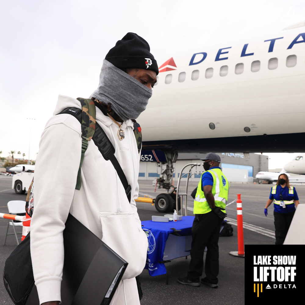 The seven-game road trip begins. #LakeShowLiftoff