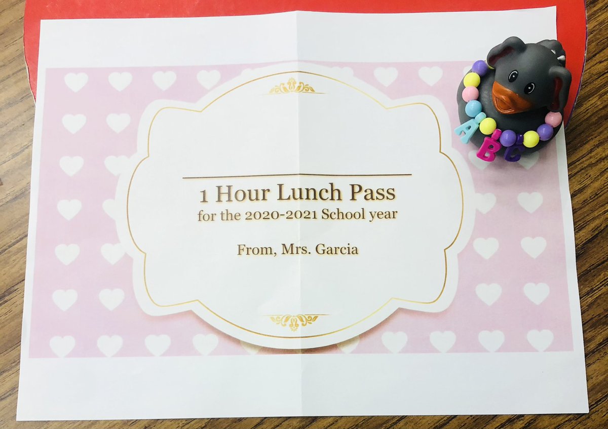 EricaGamez10's tweet photo. We had a great day of PDs  @KostoryzES and I had the opportunity to lead our CKH launch during our Tiger Huddle. Ended my day getting called as a Lucky Duck Winner! 🎉🧡🐯💙 https://t.co/EcABUnPO7i