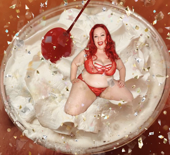 IT&rsquo;S MY BIRTHDAY MONTH!!!! I will be celebrating all April and you&rsquo;re invited! 🎈 https://t.co/mvQMeH<a href="/tag/cyberbdsfemme"class="tags"><span>#cyberbdsfemme</span></a>